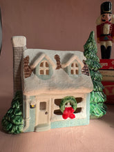 Load image into Gallery viewer, Vintage Ceramic House