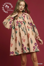 Load image into Gallery viewer, Mixed floral print shift dress