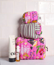 Load image into Gallery viewer, Printfresh quilted makeup pouches