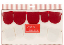 Load image into Gallery viewer, Scallop Felt Banner Set