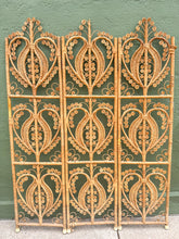 Load image into Gallery viewer, Vintage Wicker Room Divider