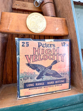 Load image into Gallery viewer, Vintage duck hunting lamp