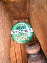 Load image into Gallery viewer, Vintage duck hunting lamp