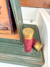 Load image into Gallery viewer, Vintage duck hunting lamp