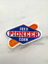 Load image into Gallery viewer, Vintage patches