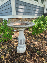 Load image into Gallery viewer, Vintage Bird Bath