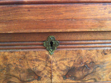 Load image into Gallery viewer, Antique dresser