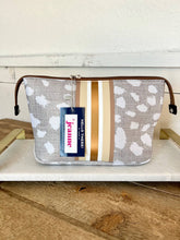 Load image into Gallery viewer, Taylor Gray large neoprene carryall bags