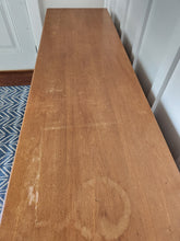 Load image into Gallery viewer, Vintage Thomasville dresser
