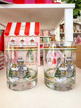 Load image into Gallery viewer, Vintage Set of 2 Winter Scene Glasses
