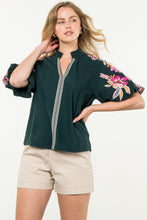 Load image into Gallery viewer, Green corduroy embroidered sleeve top
