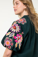 Load image into Gallery viewer, Green corduroy embroidered sleeve top
