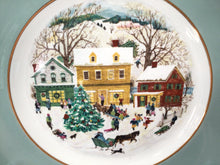 Load image into Gallery viewer, Vintage Avon Country Christmas 1980 plate
