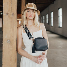 Load image into Gallery viewer, Willow camera crossbody bag
