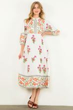 Load image into Gallery viewer, Floral tiered maxi dress with button detail
