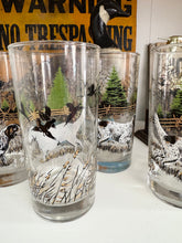 Load image into Gallery viewer, Vintage set of 4 Hunting Dog Glasses
