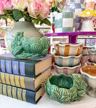 Load image into Gallery viewer, Vintage Frog Planters
