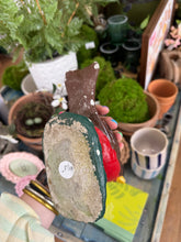 Load image into Gallery viewer, Vintage Cement Robin
