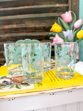 Load image into Gallery viewer, Vintage Floral Juice Glasses
