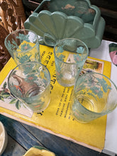 Load image into Gallery viewer, Vintage Floral Juice Glasses
