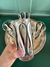 Load image into Gallery viewer, Set of 4 Vintage Glasses
