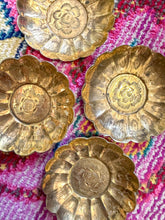 Load image into Gallery viewer, Vintage Brass Floral Dishes
