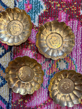 Load image into Gallery viewer, Vintage Brass Floral Dishes
