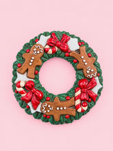 Load image into Gallery viewer, Vintage Christmas Gingerbread Man Wreath
