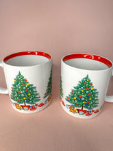 Load image into Gallery viewer, Vintage Christmas Mugs
