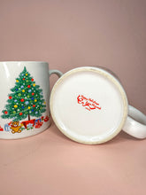 Load image into Gallery viewer, Vintage Christmas Mugs
