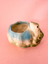 Load image into Gallery viewer, Vintage Frog &amp; Lily Planter
