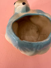 Load image into Gallery viewer, Vintage Frog &amp; Lily Planter
