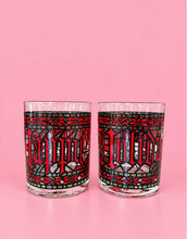 Load image into Gallery viewer, Vintage Happy Holidays Glasses- set of 2
