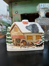 Load image into Gallery viewer, Vintage Christmas Horse and Sleigh Napkin Holder
