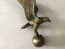 Load image into Gallery viewer, Vintage brass eagle flag topper #2
