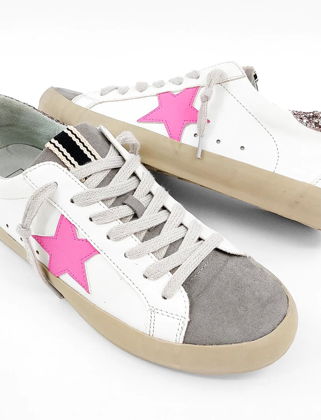 Shu Shop Paris sneaker with pink star